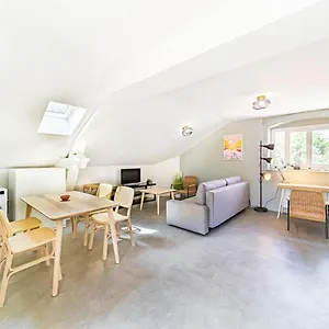 https://le-melzet-charmant-4-pers-avec-terrasse-charpennes.hotels-rhonealpes.com