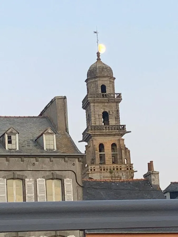 Une Nuit Sur Le Pont 1 Landerneau 0*,